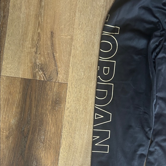 Jordan Kids Black and Gray Sweatpants Set - Picture 4 of 4